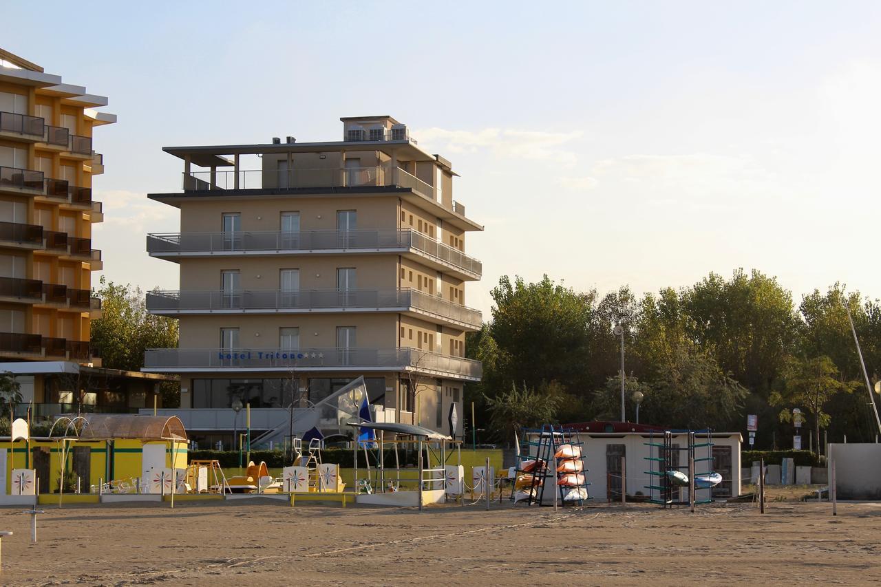 Hotel Tritone Rimini Exteriör bild