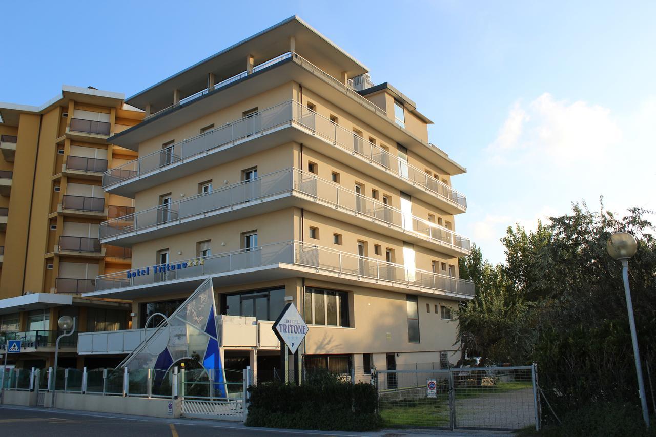 Hotel Tritone Rimini Exteriör bild